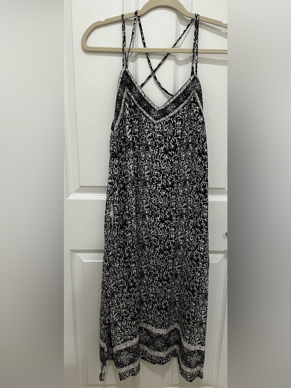 GAP Black and White Printed Midi Dress